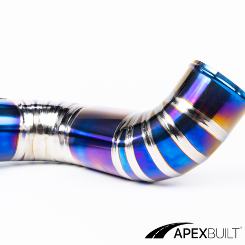 ApexBuilt® BMW F10 M5/F12 M6 Kit de admisión de montaje frontal de titanio (S63TU, 2012-17)